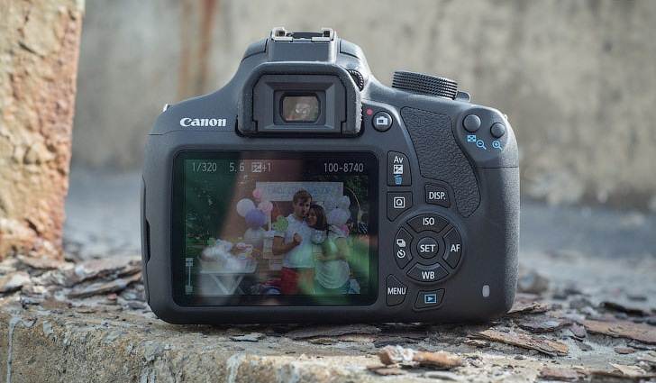 Canon EOS 1200D