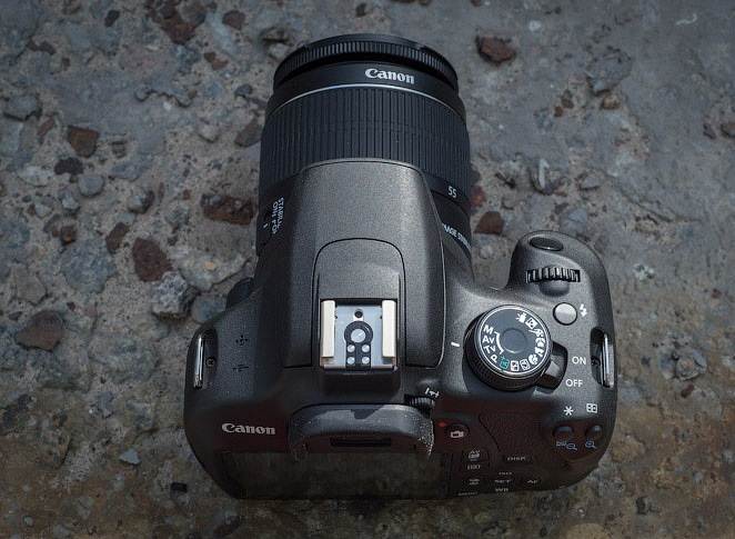 Canon EOS 1200D