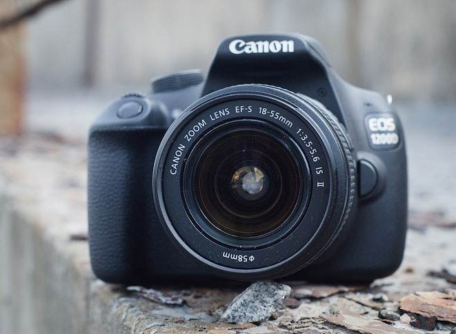 Canon EOS 1200D
