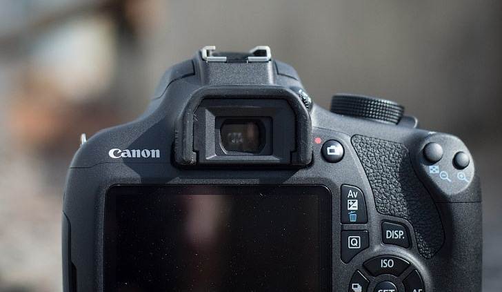 Canon EOS 1200D