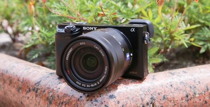 Review Sony Alpha A6000. One of the fastest mirrorless cameras