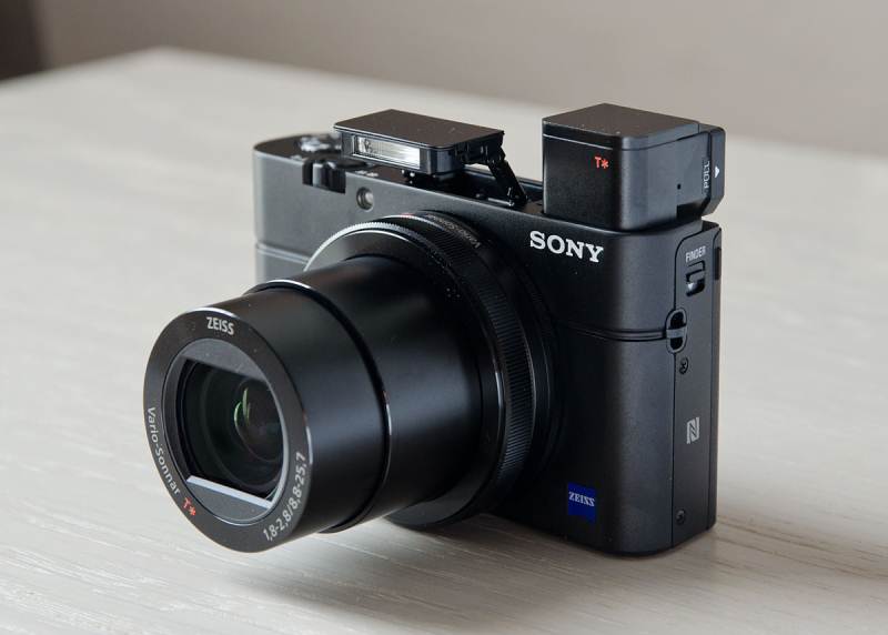 Sony Cyber-shot RX100 III