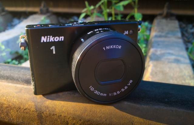 Nikon 1 J4