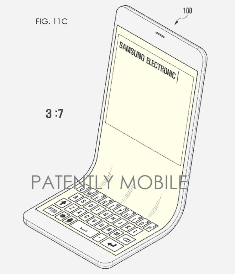 Samsung flexible blurs the line between a smartphone and a laptop