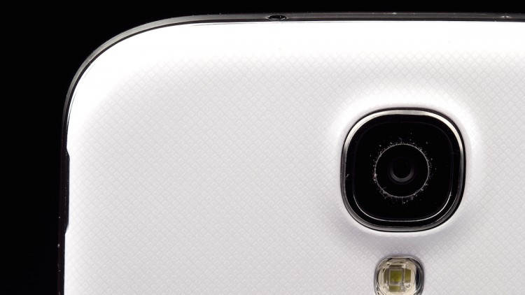 Squeeze out of your smartphone camera still