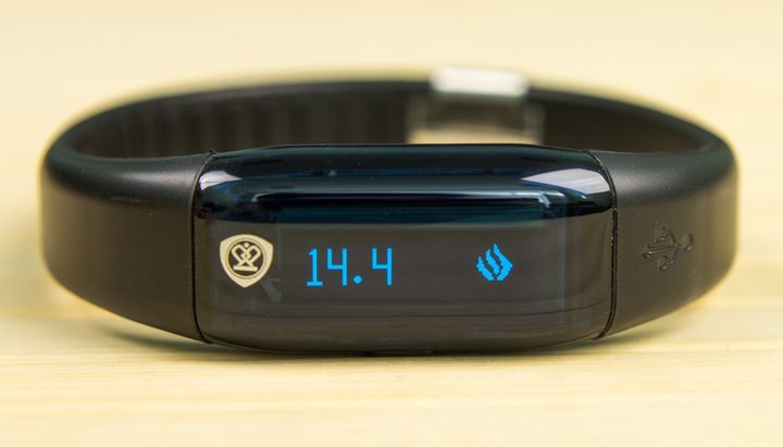 Review bracelet-pedometer Prestigio Smart Pedometer