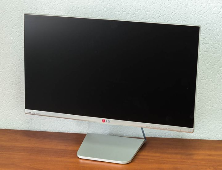Review of the Monitor LG 24MP76 