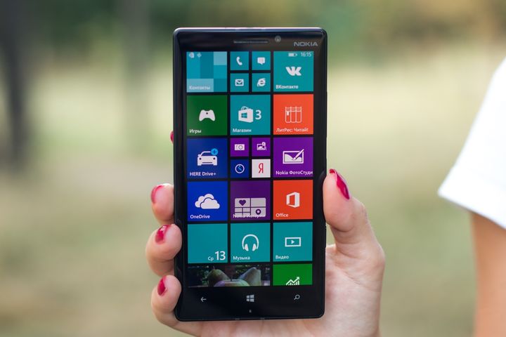 Review of smartphone Nokia Lumia 930