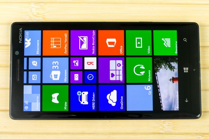 Review of smartphone Nokia Lumia 930