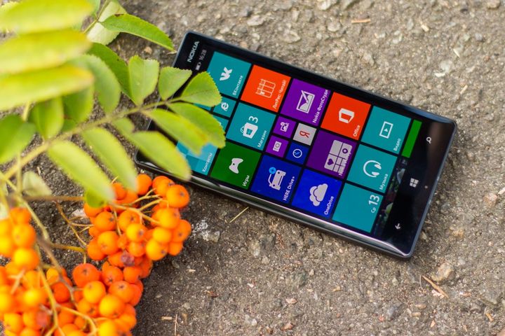 Review of smartphone Nokia Lumia 930