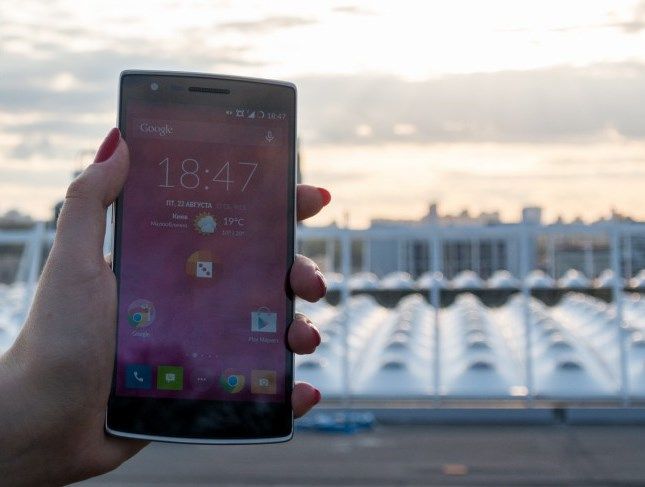 Review of the smartphone OnePlus One