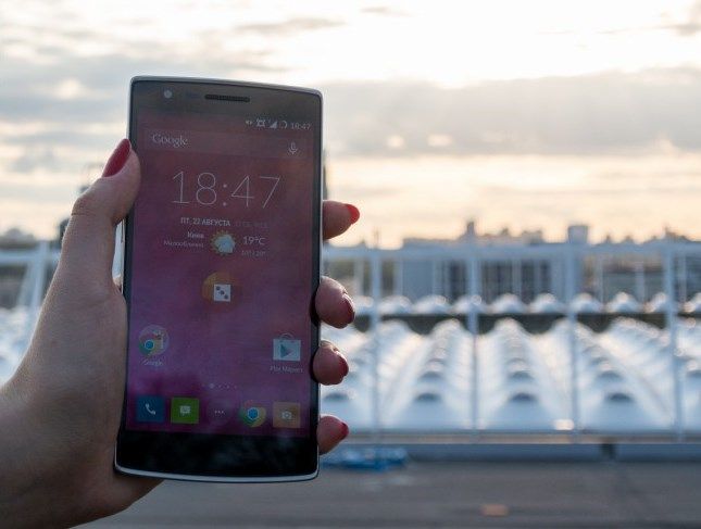 Review of the smartphone OnePlus One