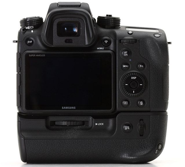 Announcement of Samsung NX1