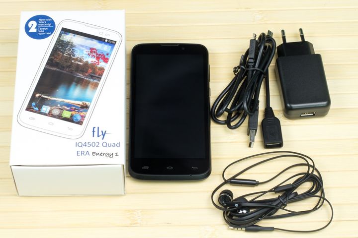 Review best budget smartphone Fly IQ4502 Quad Era Energy 1 