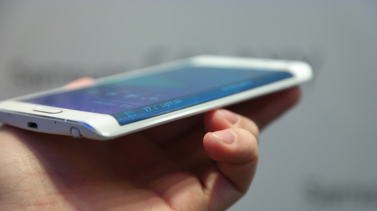 Why curved hem Galaxy Note Edge: version of the Samsung