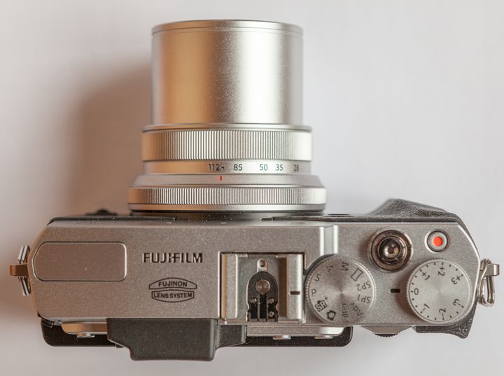 Camera new Fujifilm X30 review 