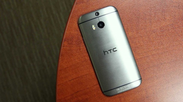 Complaining about the owners of HTC One M8 specs?