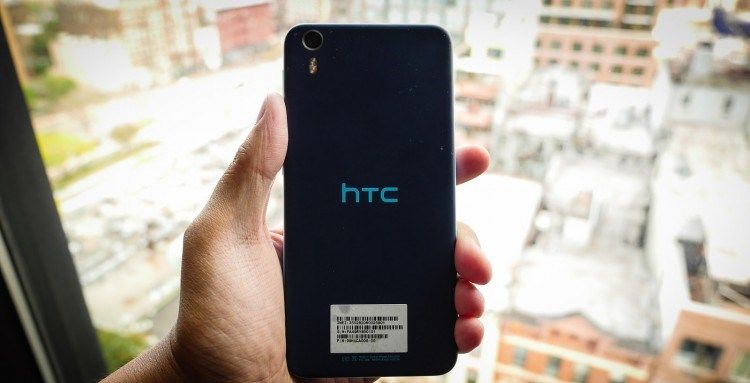HTC has officially introduced a smartphone Desire EYE and camera Re