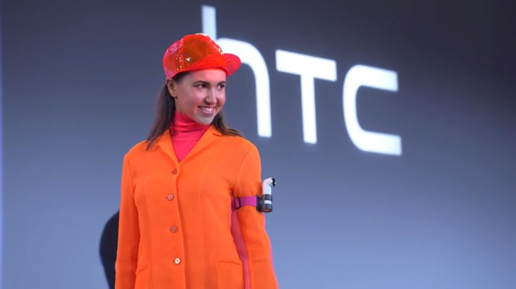 HTC has officially introduced a smartphone Desire EYE and camera Re