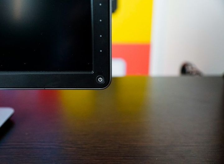 Review of the Monitor Dell UP2414Q