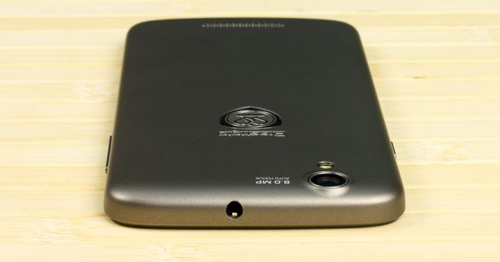 Review smartphones of the Prestigio MultiPhone 5504 DUO and 5453 DUO