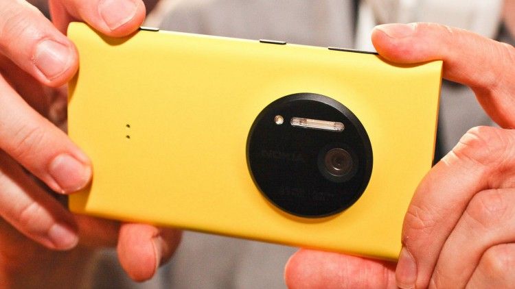 Top smartphones with the most unusual cameras