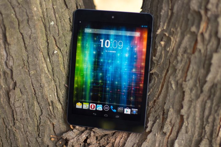 Review top tablets 2014 Prestigio MultiPad 4 Quantum 7.85 vs Impression ImPAD 2313