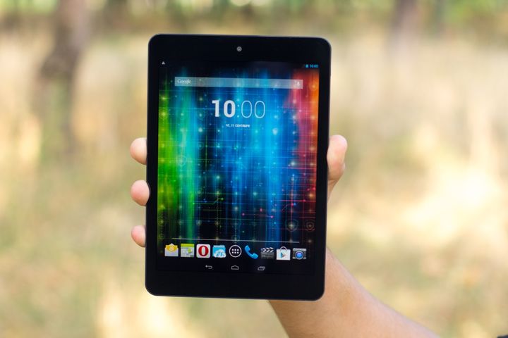 Review top tablets 2014 Prestigio MultiPad 4 Quantum 7.85 vs Impression ImPAD 2313