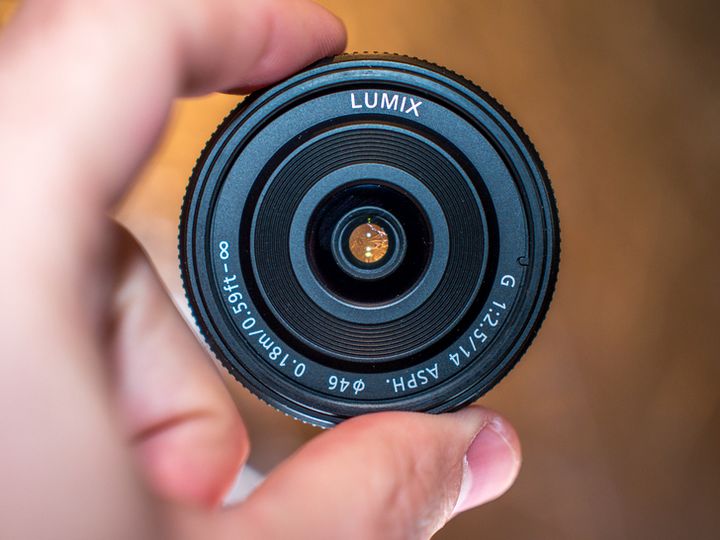 Panasonic 14mm F2.5 review. The smallest "pancake" system