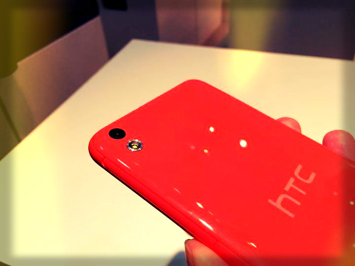 HTC Desire 816G vs Nokia Lumia 730