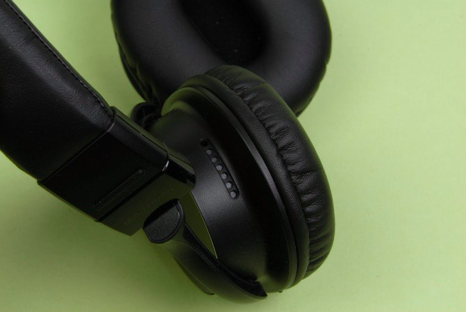 Review of Bluetooth-headset Sony MDR-ZX750BN