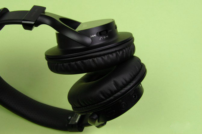 Review of Bluetooth-headset Sony MDR-ZX750BN