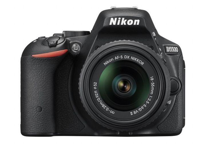 CES 2015. The announcement of Nikon D5500 - Touch swivel 3.2" display and a body-monocoque carbon fiber