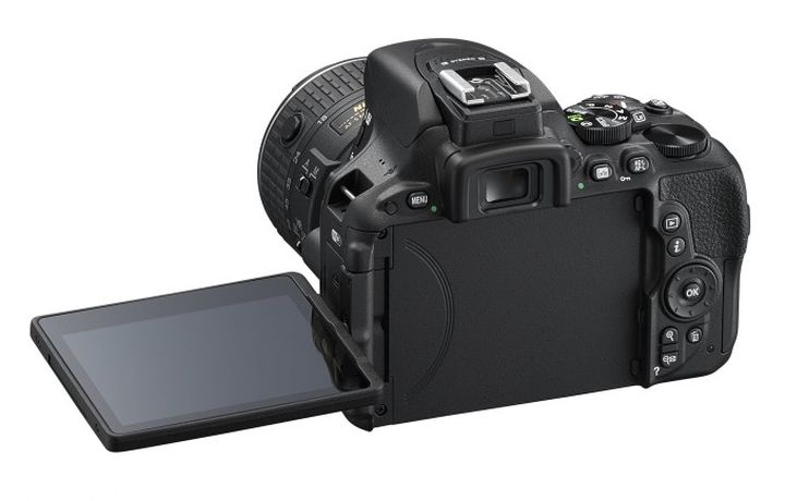 CES 2015. The announcement of Nikon D5500 - Touch swivel 3.2" display and a body-monocoque carbon fiber