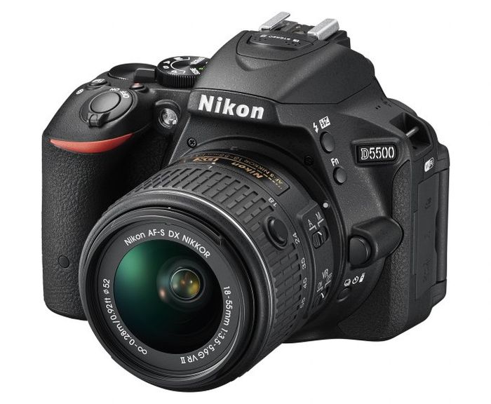 CES 2015. The announcement of Nikon D5500 - Touch swivel 3.2" display and a body-monocoque carbon fiber