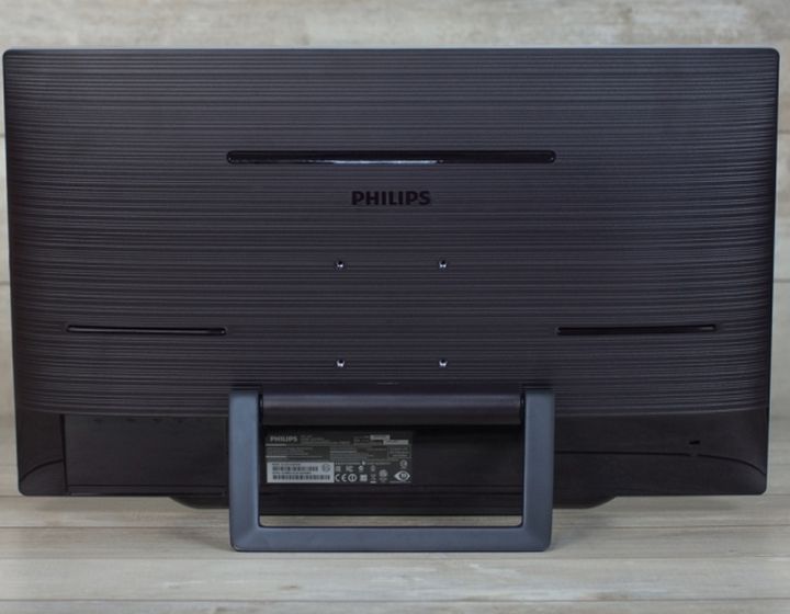 Philips S231C - modern monoblock for Android