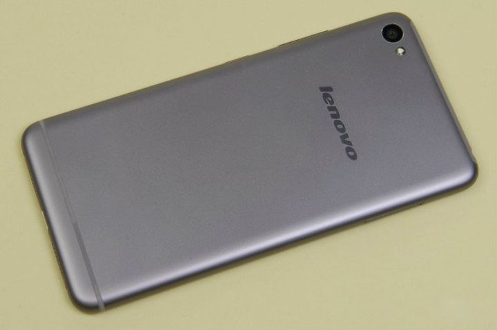 Review of Android-smartphone Lenovo S90 Sisley