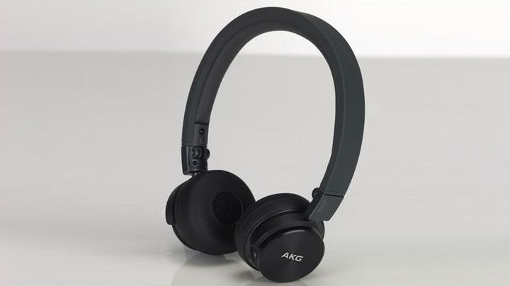 Review of Bluetooth-headset AKG Y45BT: First move