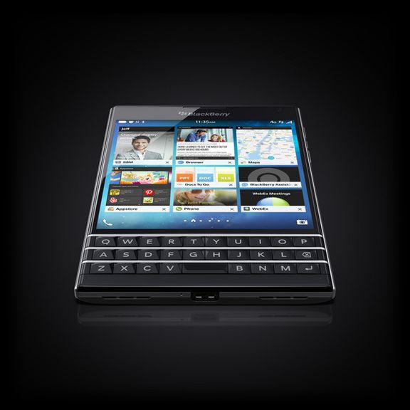 Review of the smartphone BlackBerry Passport: Device business destination