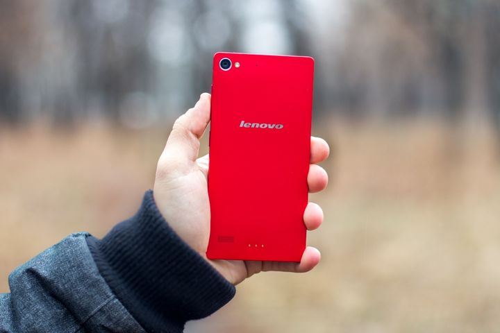 Review smartphone Lenovo VIBE X2: the main design!