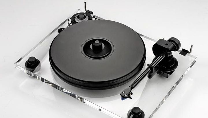 Review of turntables Clearaudio Concept: Circulation of things in nature