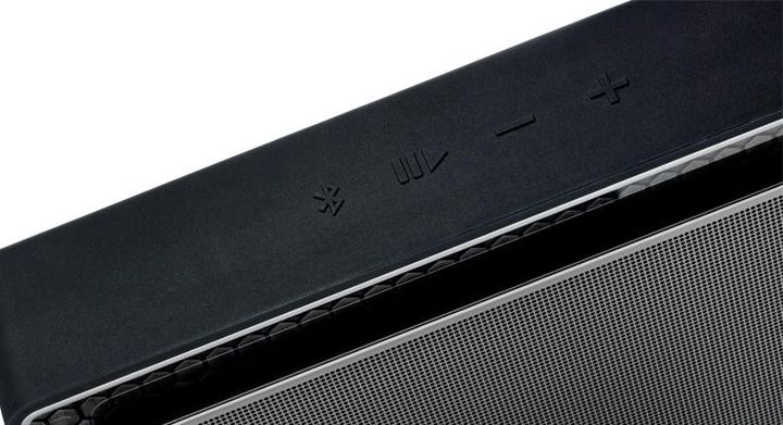 Review of wireless speaker Bowers & Wilkins T7