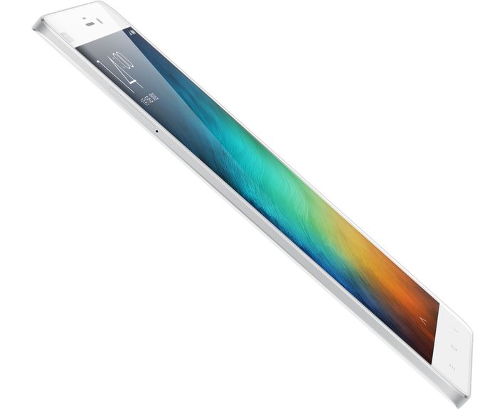 Xiaomi introduced glass Phablet Mi Note and Mi Note Pro