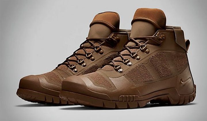Trekking boots from Nike SFB Mountain Boot, so it is so look awesome