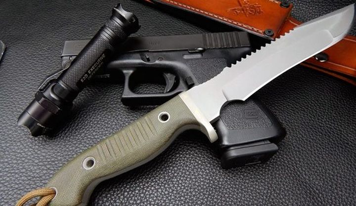 Vehement knives introduced a new and modern version combat knife Alpha