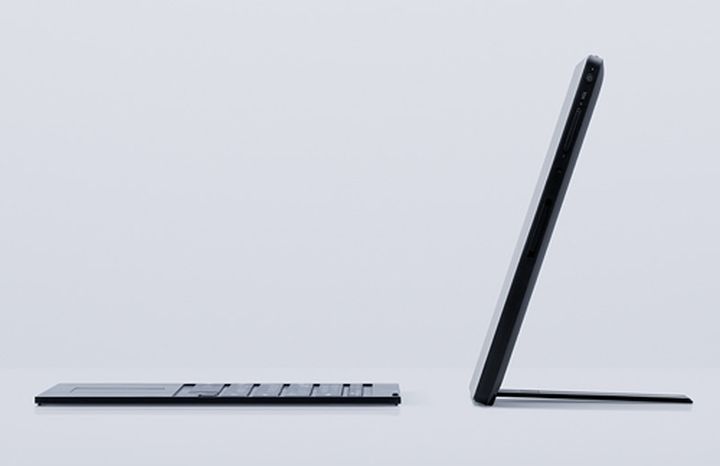Announced the first computers under the brand Sony Vaio 