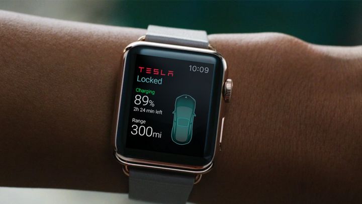 New Management application Tesla Model S with Apple Watch