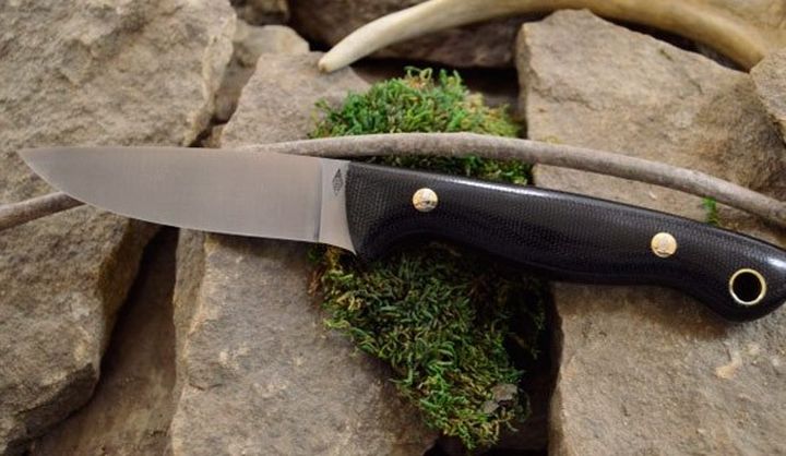 Modern Knife for hunting and BushKrafta BHK Black Water