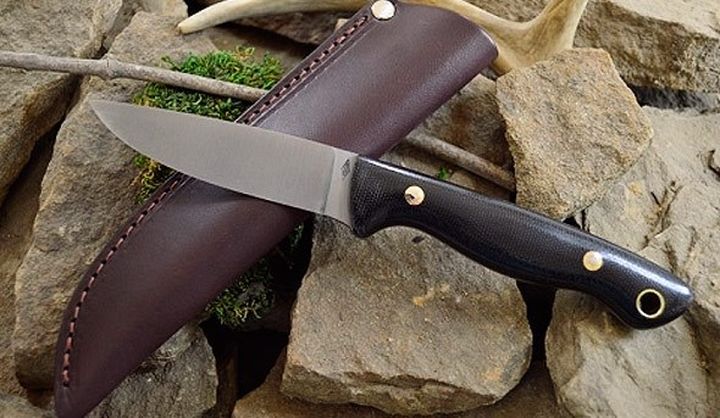 Modern Knife for hunting and BushKrafta BHK Black Water