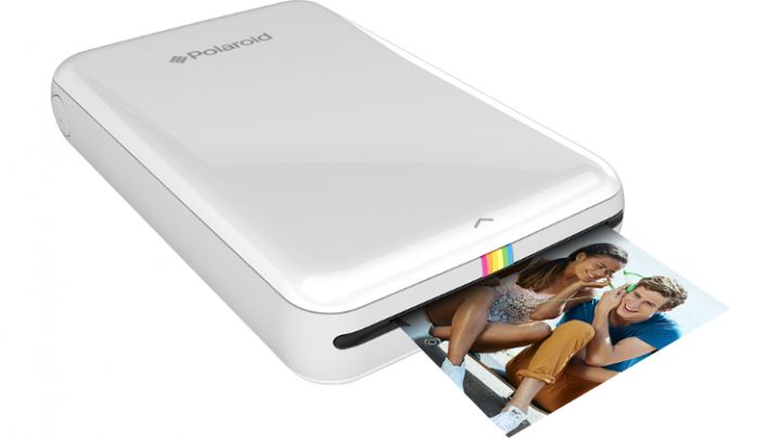 New Printer Polaroid Zip fits in your pocket and allows wireless printing photos on the move